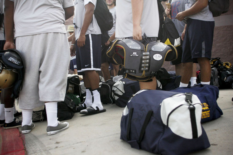 Football: DV goes to Calif.